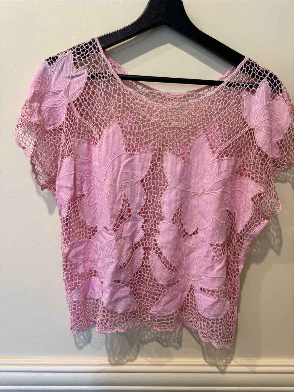 ‘80s Pink Crochet Appliqué Floral top  Small Bikini Coverup Resort Wear Festival